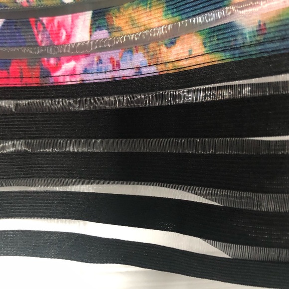 Ribboned sheer effect floral and black skirt - Picture 9 of 13